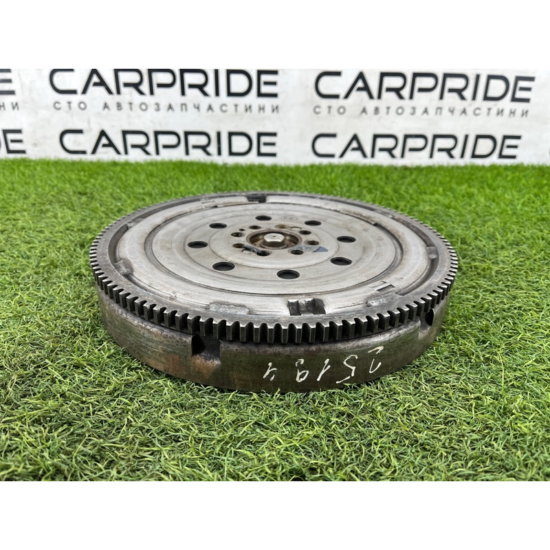 Маховик (двигатель и элементы) Volkswagen Passat B5 2000 2.5 059105266A