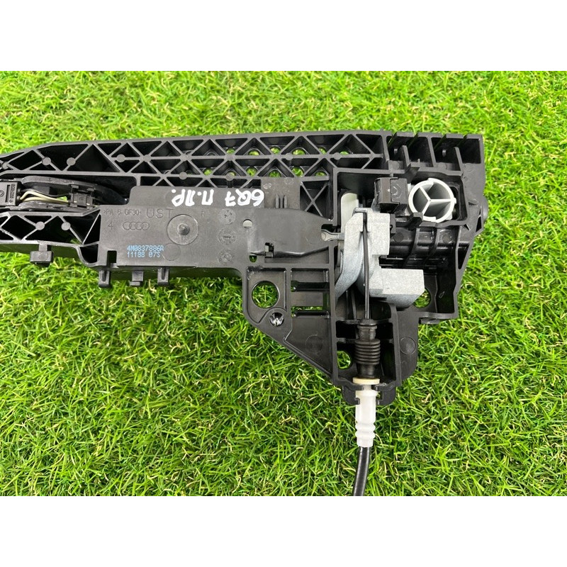 Ручка двери внешняя (кузов и элементы) AUDI Q7 4M 2018 3.0 TFSi 4H0837206GRU