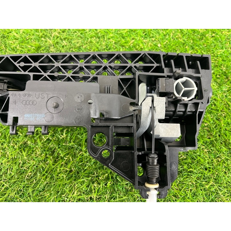 Ручка двери внешняя (кузов и элементы) AUDI Q7 4M 2018 3.0 TFSi 4H0837206GRU