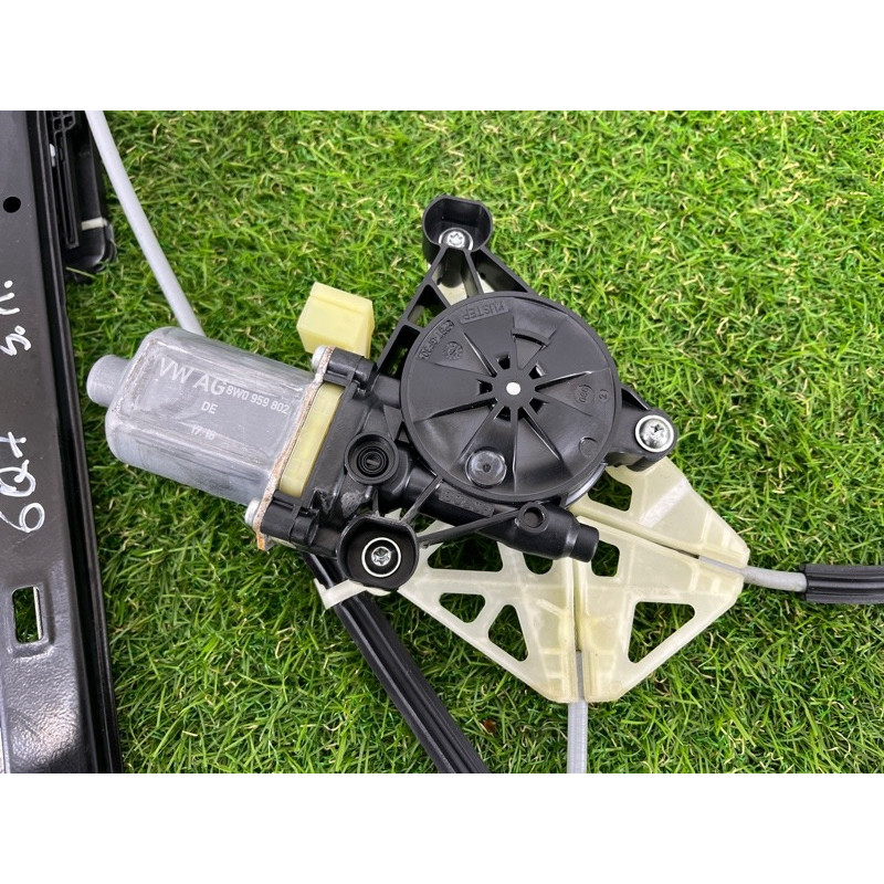 Механизм стеклоподъемника с мотором (кузов и элементы) AUDI Q7 4M 2018 3.0 TFSi 4M0839461A