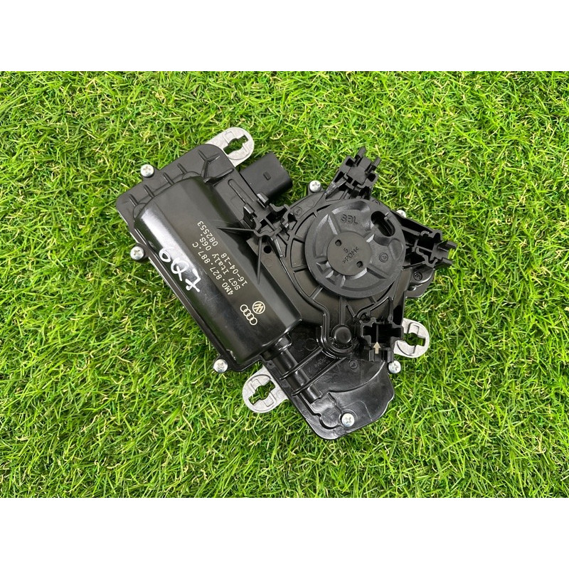 Привод замка багажника (электрика) AUDI Q7 4M 2018 3.0 TFSi 4M0827887C