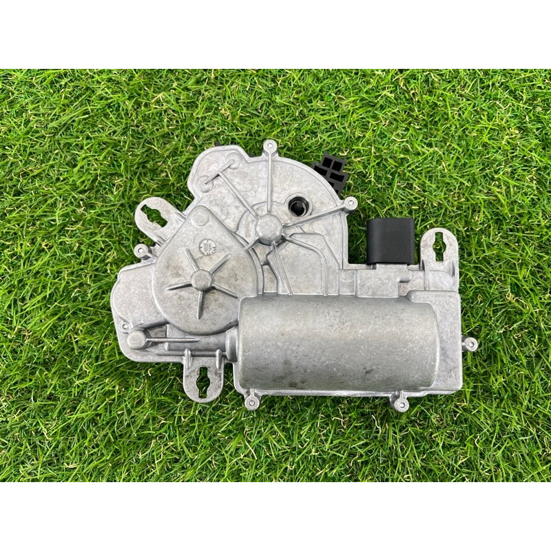 Привод замка багажника (электрика) AUDI Q7 4M 2018 3.0 TFSi 4M0827887C