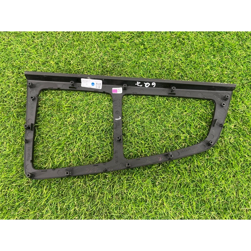 Декоративная накладка центральной консоли (салон) AUDI Q7 4M 2018 3.0 TFSi 4M1863321PRQ8