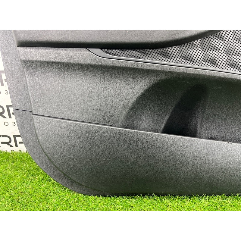 Дверна карта (салон) Hyundai Santa Fe TM 2019 2.4GDI 82301S2330