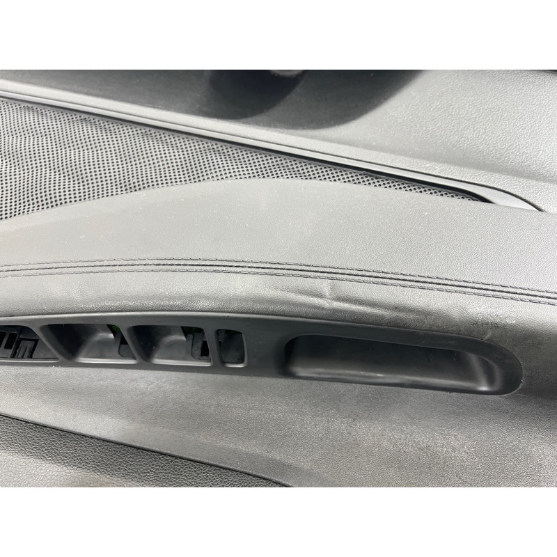 Дверна карта (салон) Hyundai Santa Fe TM 2019 2.4GDI 82301S2330