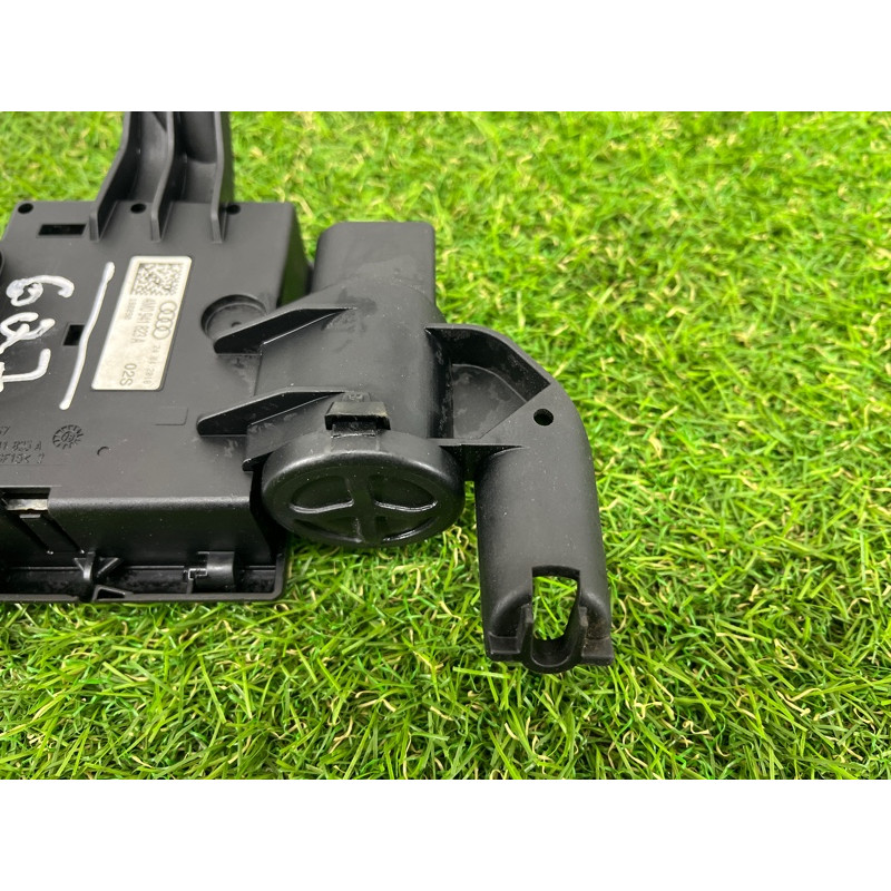 Распределитель B+, многоф. (электрика) AUDI Q7 4M 2018 3.0 TFSi 4M0941823A