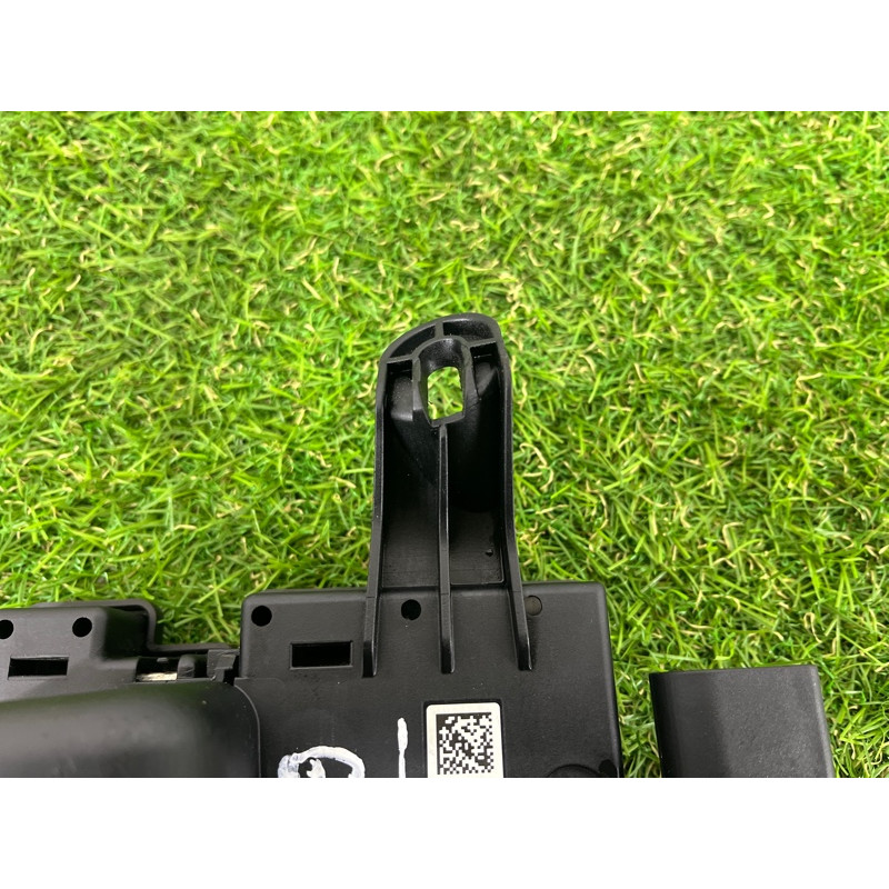 Распределитель B+, многоф. (электрика) AUDI Q7 4M 2018 3.0 TFSi 4M0941823A