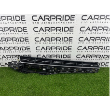 Центральный дефлектор салона