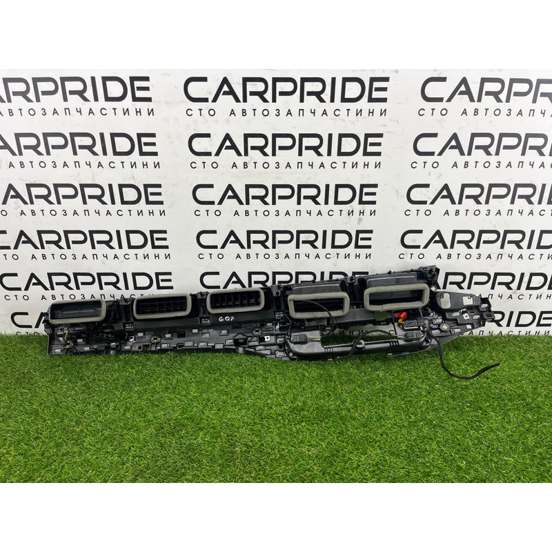 Центральный дефлектор салона (салон) AUDI Q7 4M 2018 3.0 TFSi 4M1820902AS6PS