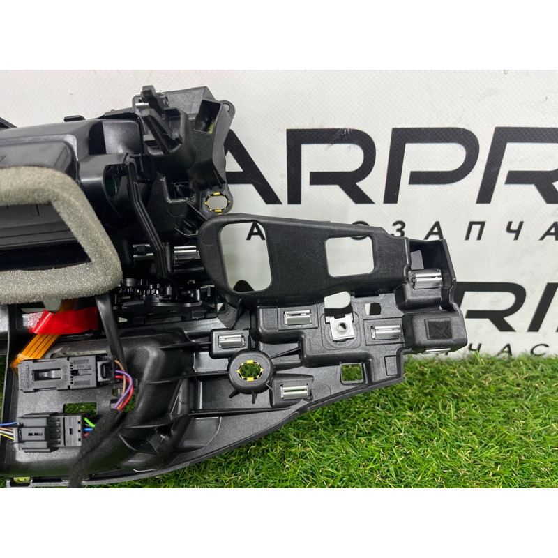 Центральный дефлектор салона (салон) AUDI Q7 4M 2018 3.0 TFSi 4M1820902AS6PS