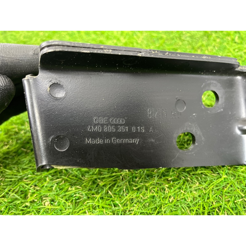 Крепление крыла (кузов и элементы) AUDI Q7 4M 2018 3.0 TFSi 4M0805351A