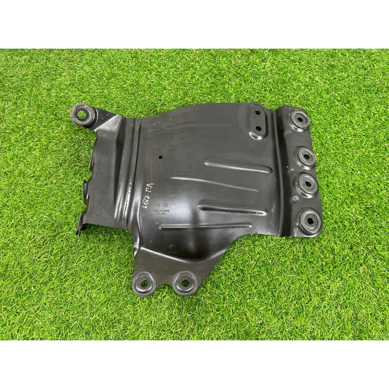 Защита арки (кузов и элементы) AUDI Q7 4M 2018 3.0 TFSi 4M0803597G