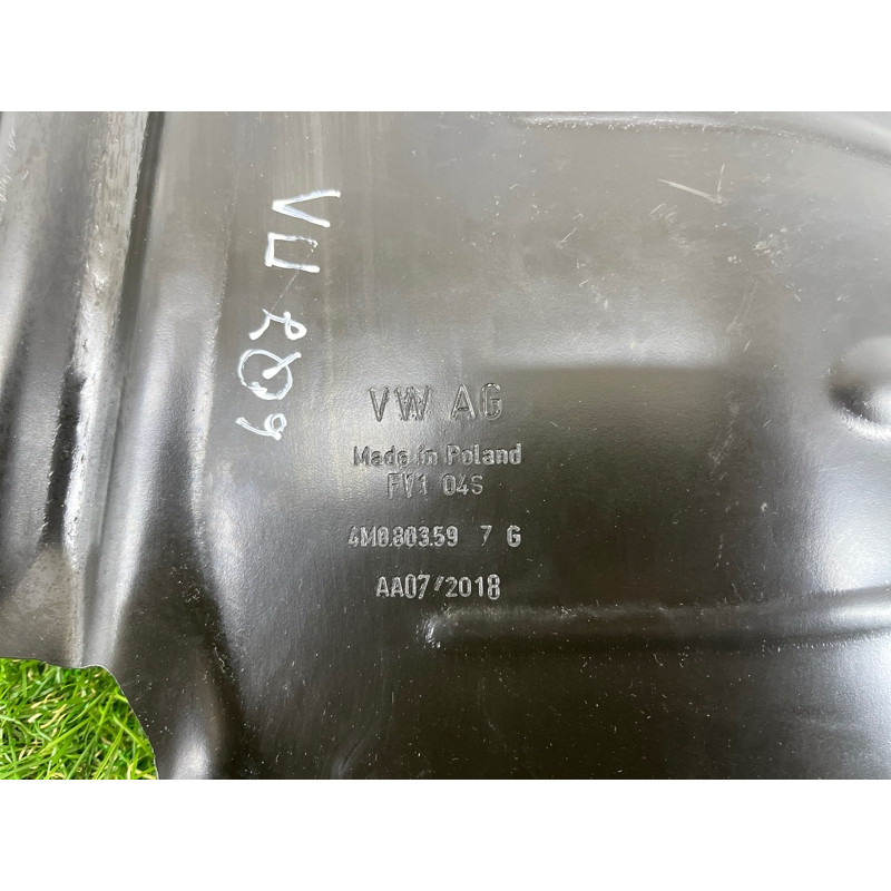 Защита арки (кузов и элементы) AUDI Q7 4M 2018 3.0 TFSi 4M0803597G