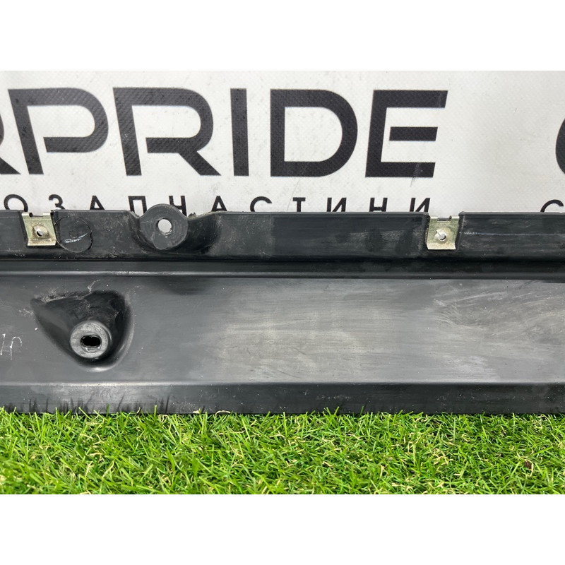 Накладка на порог (кузов и элементы) AUDI Q7 4M 2018 3.0 TFSi 4M0825212F