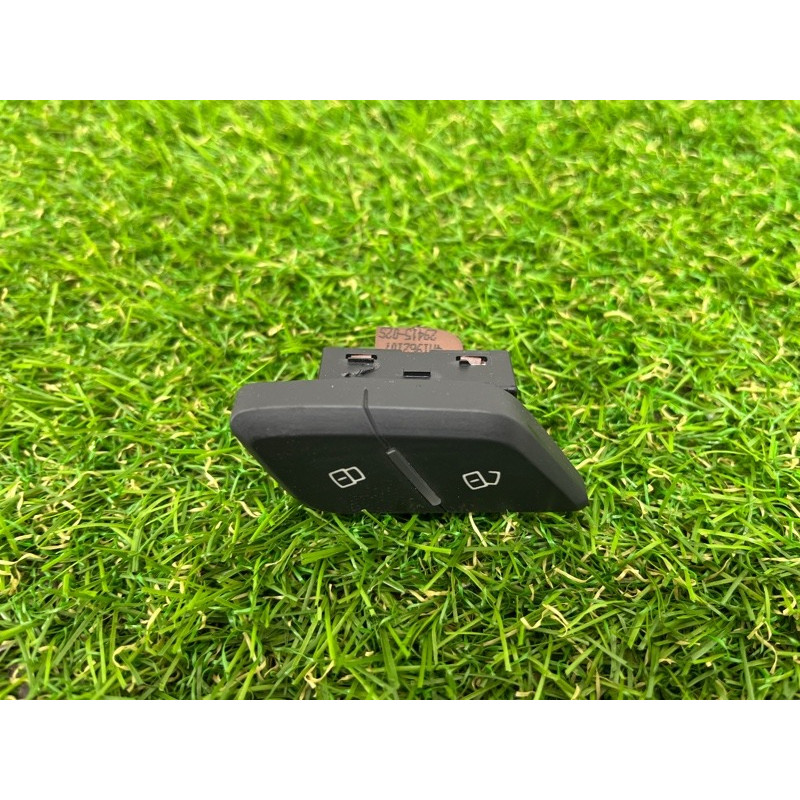 Кнопка блокировки центрального замка (электрика / кнопки) AUDI Q7 4M 2017 3.0 TFSi CREC 4M19621075PR