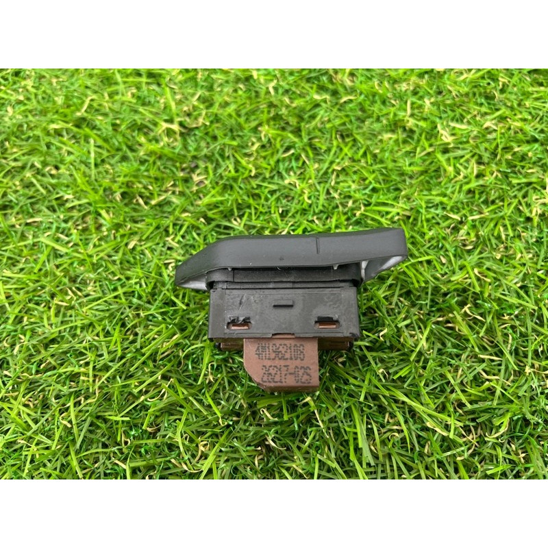 Кнопка блокировки центрального замка (электрика / кнопки) AUDI Q7 4M 2018 3.0 TFSi 4M19621085PR