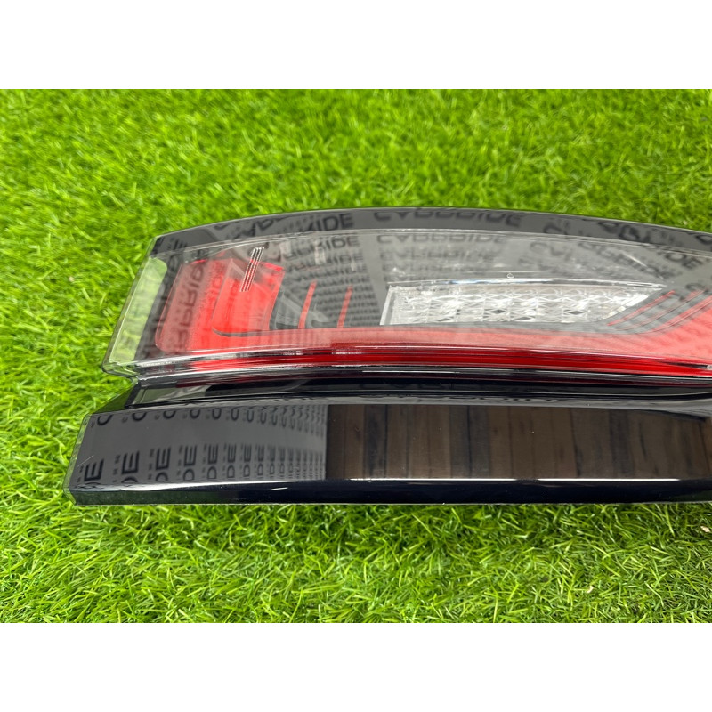 Задний фонарь (оптика) LAND ROVER Range Rover Velar L560 2019 LR111107