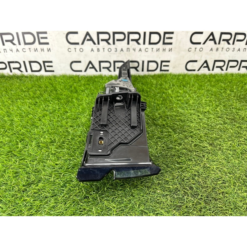 Задний фонарь (оптика) LAND ROVER Range Rover Velar L560 2019 LR111107