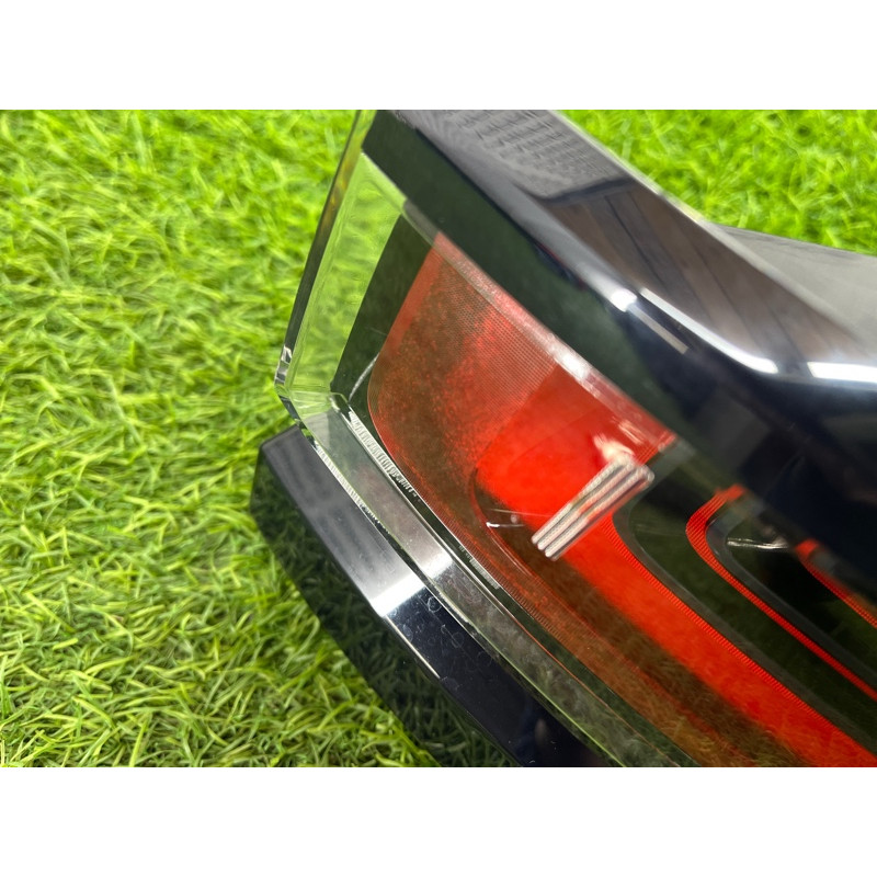 Задний фонарь (оптика) LAND ROVER Range Rover Velar L560 2019 LR111107