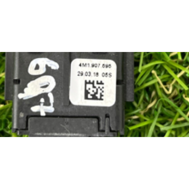 Кнопка дефлектора салона (электрика / кнопки) AUDI Q7 4M 2018 3.0 TFSi 4M1907595