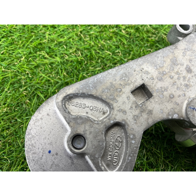 Ролик натяжной (двигатель и элементы) Hyundai Ioniq AE 2021 1.6 Hybrid 2528303HA2