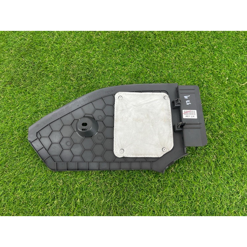 Накладка центральной консоли (салон) Hyundai Ioniq AE 2021 1.6 Hybrid 84630G2000T9Y