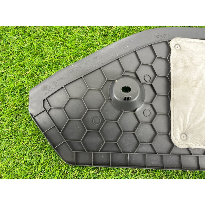 Накладка центральной консоли (салон) Hyundai Ioniq AE 2021 1.6 Hybrid 84630G2000T9Y