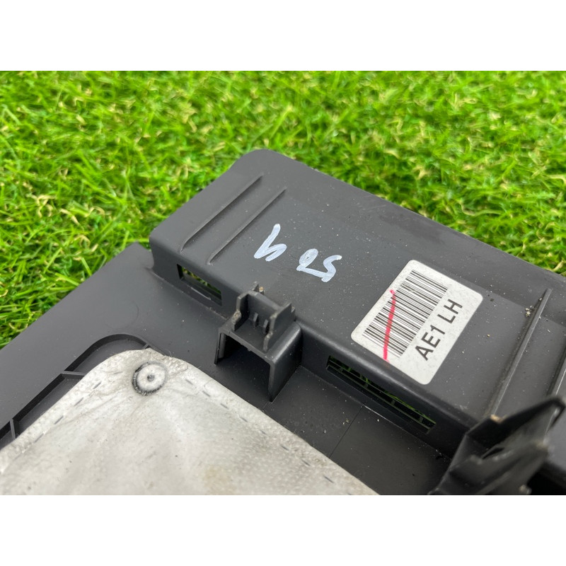 Накладка центральной консоли (салон) Hyundai Ioniq AE 2021 1.6 Hybrid 84630G2000T9Y