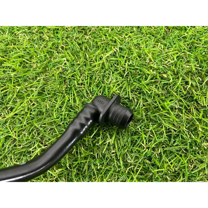 Вакуумная трубка (двигатель и элементы) AUDI Q7 4M 2018 3.0 TFSi 4M1611931E