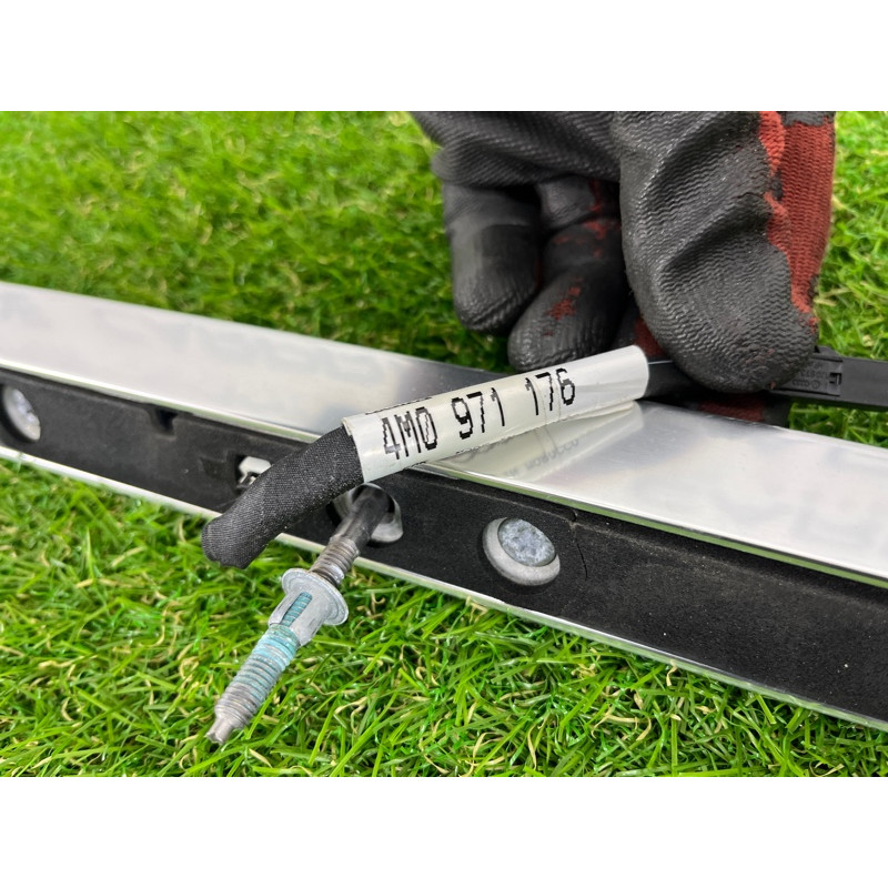 Рейлинг на крышу (кузов и элементы) AUDI Q7 4M 2018 3.0 TFSi 4M0860021C3Q7