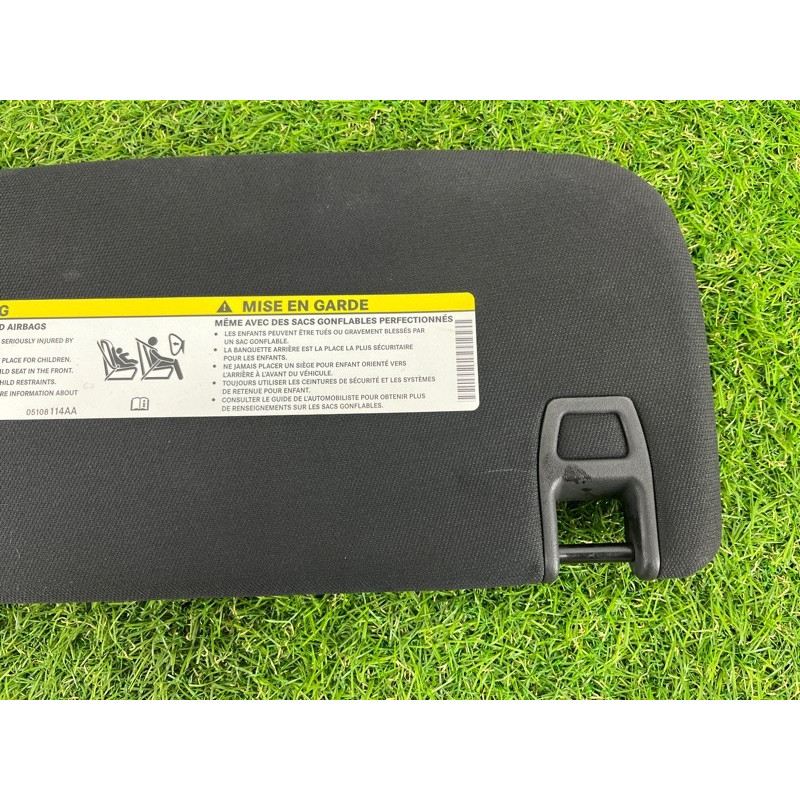 Козырек солнцезащитный (салон) Jeep Grand Cherokee WK2 2016 3.6 1LS25DX9AF