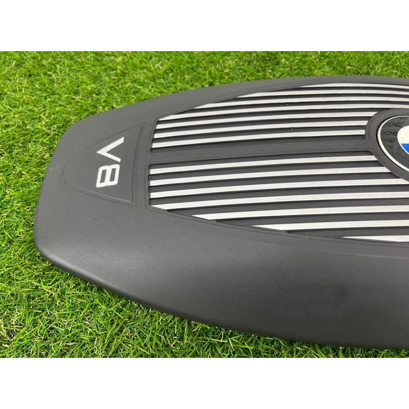 Декоративная крышка двигателя (двигатель и элементы) BMW X5 E70 2008 4.8 N62/TU 13717548904