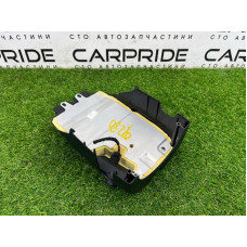 Кожух рулевой колонки нижний