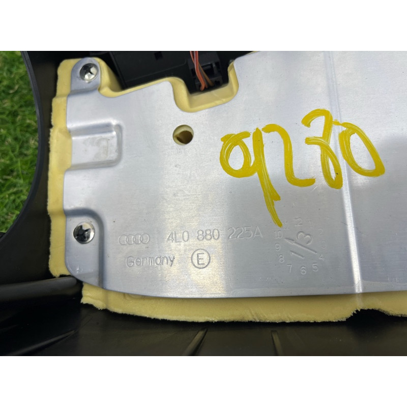 Кожух рулевой колонки нижний (салон) AUDI Q7 4L 2014 3.0 TFSi CTWB 4L0953512C6PS