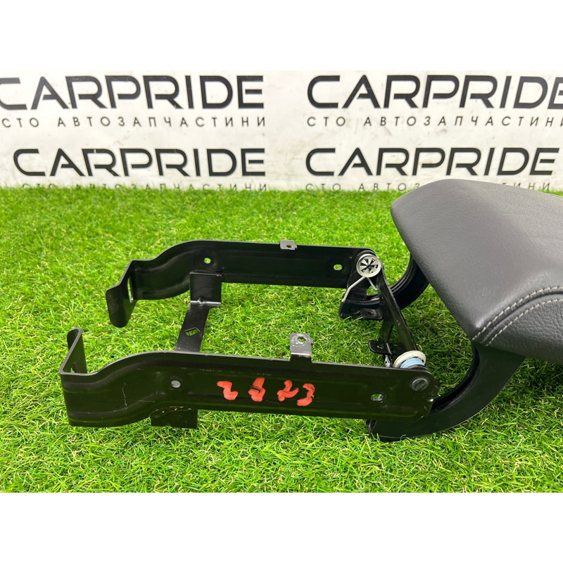 Подлокотник (салон) BMW X3 F25 2012 3.0 51169204246