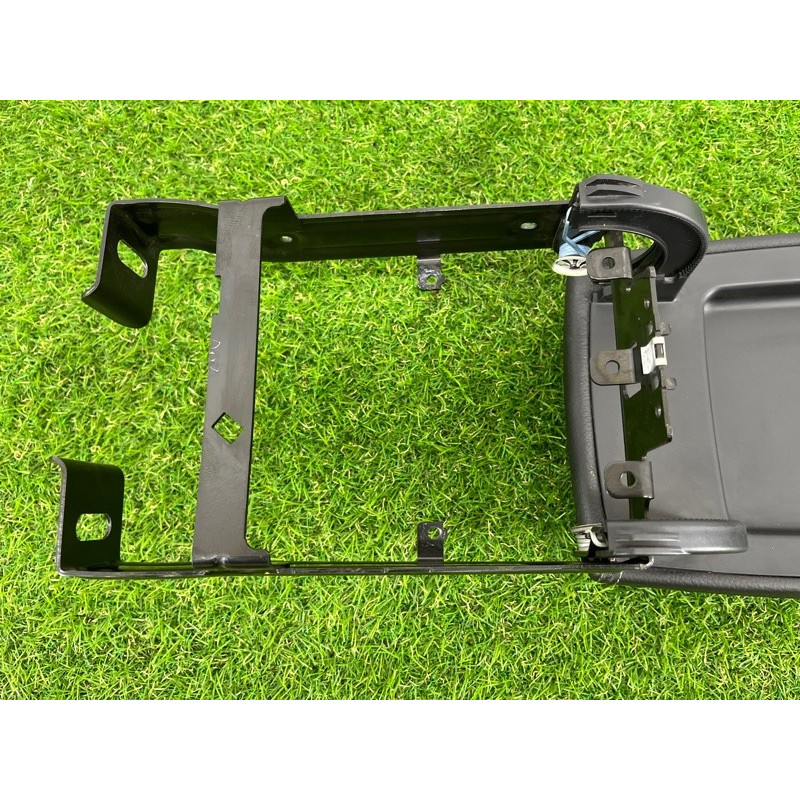 Подлокотник (салон) BMW X3 F25 2012 3.0 51169204246