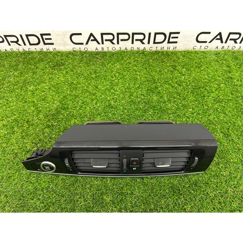 Центральный дефлектор салона (салон) BMW X3 F25 2012 3.0 64229184743