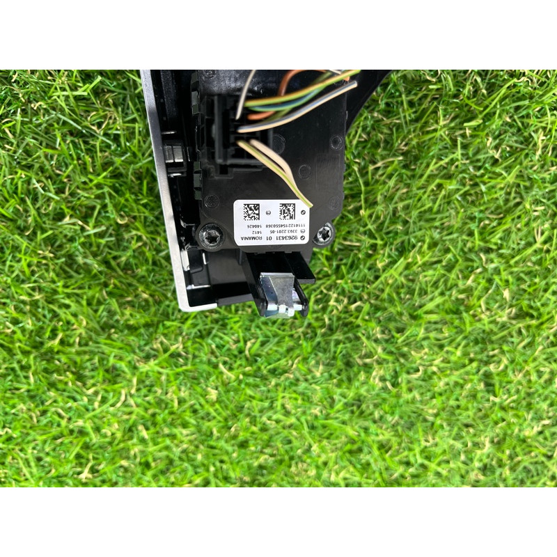 Центральный дефлектор салона (салон) BMW X3 F25 2012 3.0 64229184743