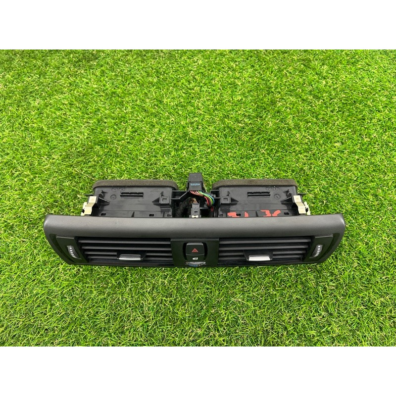 Центральный дефлектор салона (салон) BMW 2-series F22 2015 2.0 64229207116