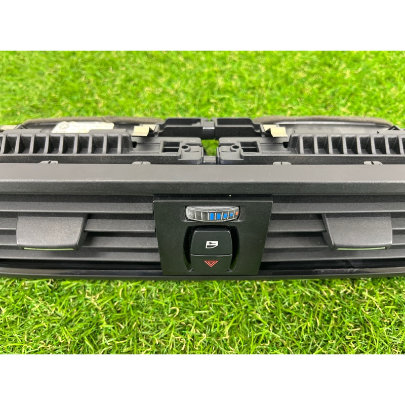 Центральный дефлектор салона (салон) BMW 2-series F22 2015 2.0 64229207116