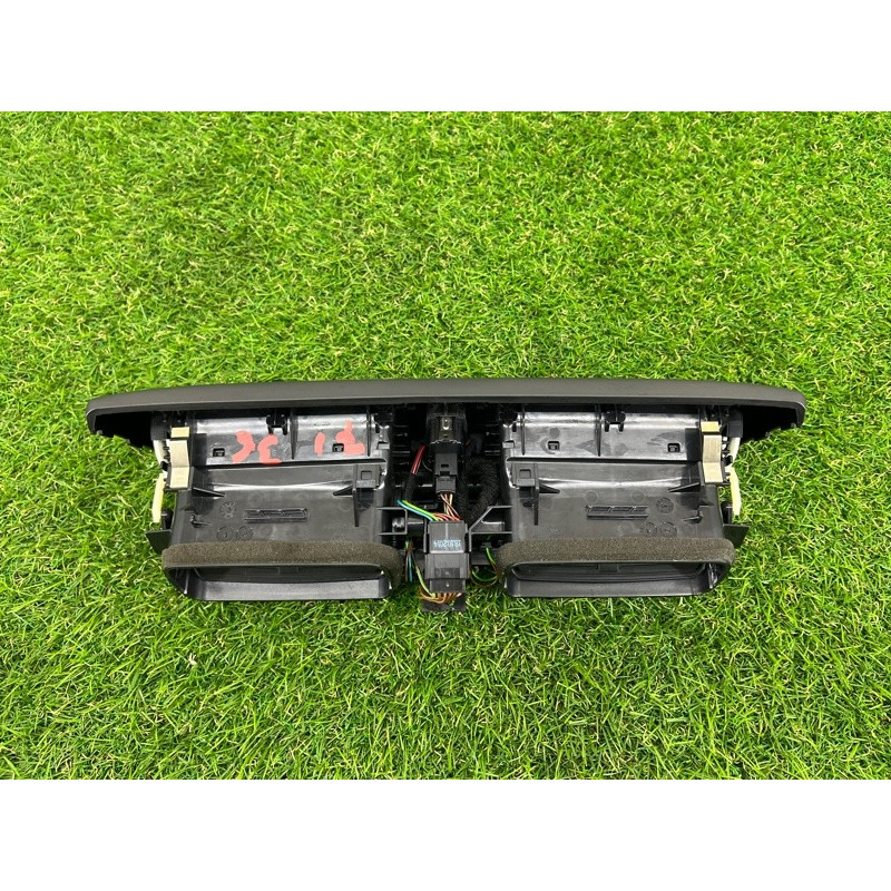 Центральный дефлектор салона (салон) BMW 2-series F22 2015 2.0 64229207116