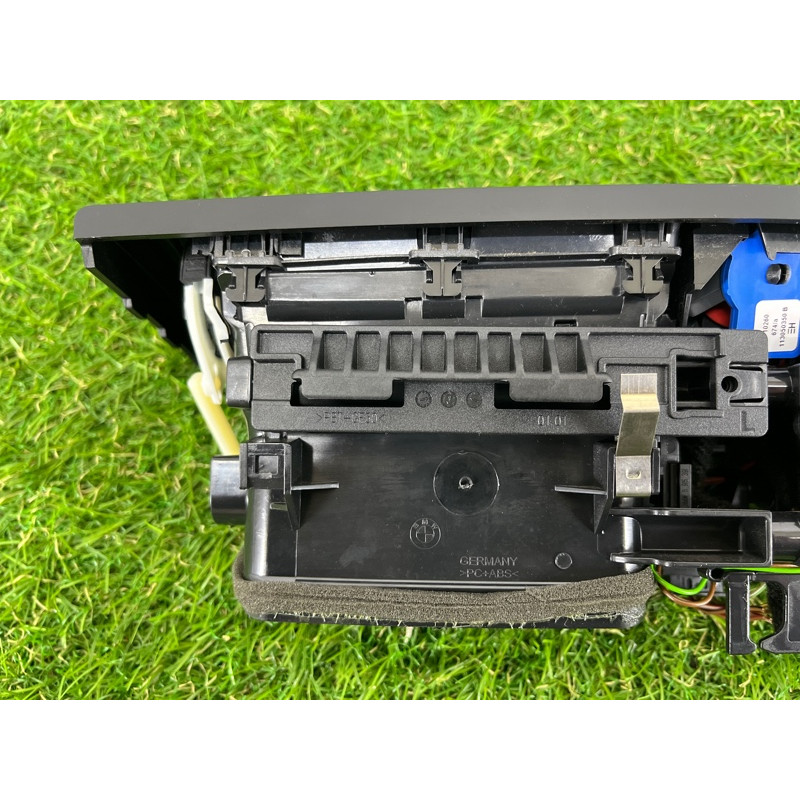 Центральный дефлектор салона (салон) BMW 2-series F22 2015 2.0 64229207116