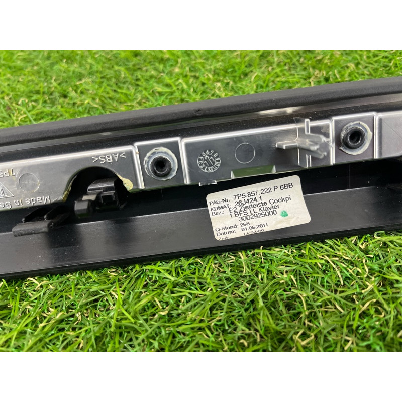 Декоративна накладка торпеди (салон) PORSCHE CAYENNE 958 2013 3.6 958552222006BB