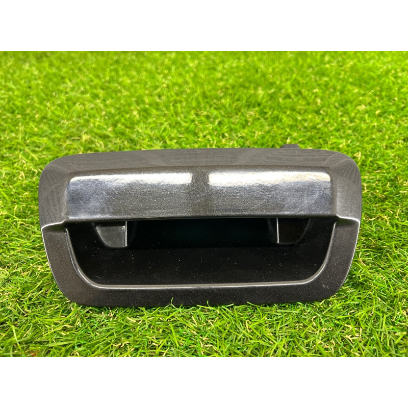 Ручка багажника (электрика / кнопки) Jeep Grand Cherokee WK2 2016 3.6 1YK38AXRAE