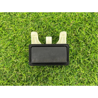 Кнопка открывания крышки багажника