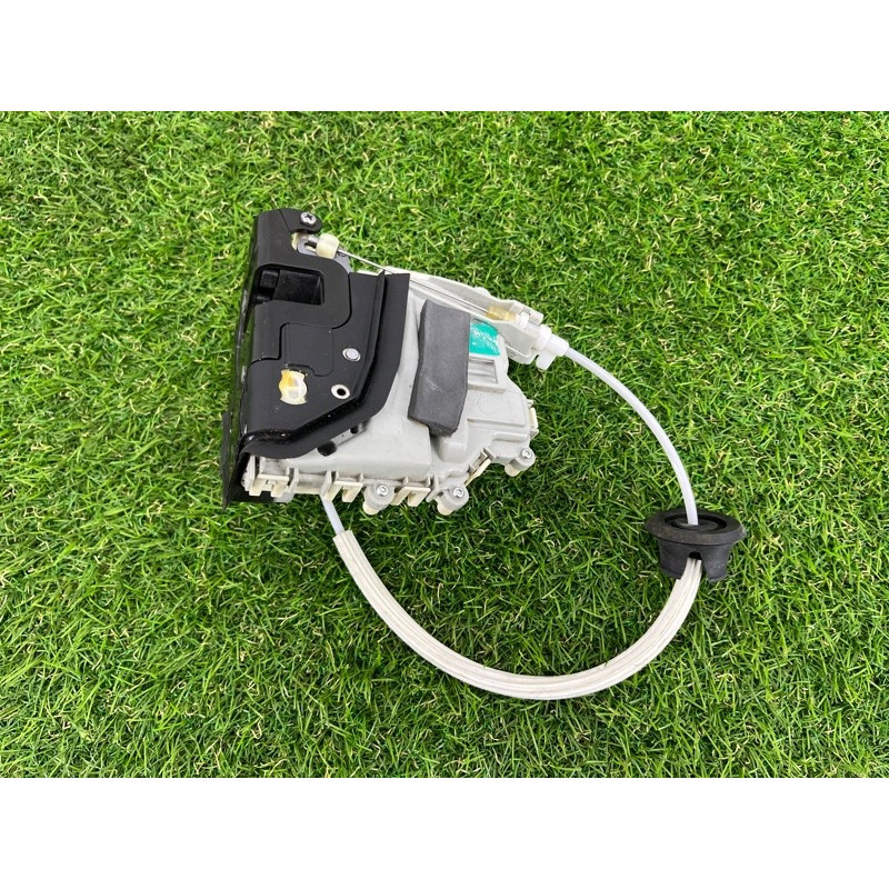 Замок двери (кузов и элементы) AUDI Q7 4L 2014 3.0 TFSi CTWB 8J1837016D