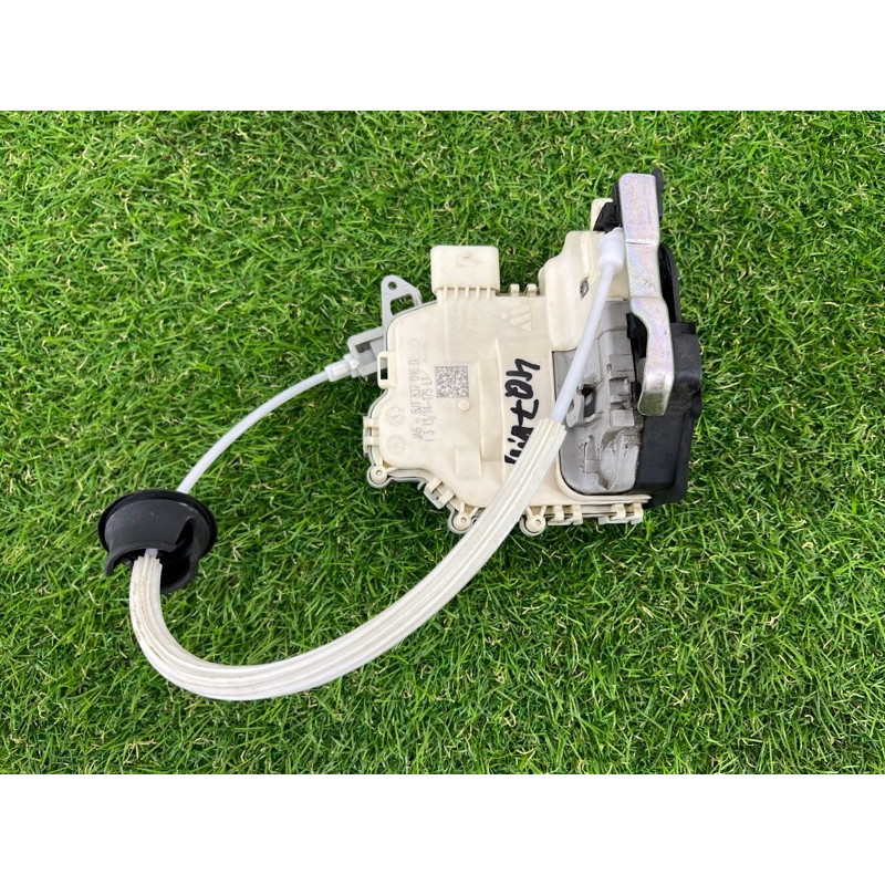 Замок двери (кузов и элементы) AUDI Q7 4L 2014 3.0 TFSi CTWB 8J1837016D