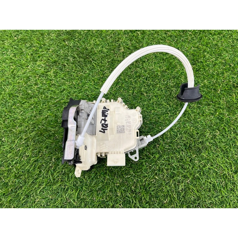 Замок двери (кузов и элементы) AUDI Q7 4L 2014 3.0 TFSi CTWB 8J1837016D