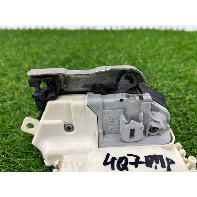 Замок двери (кузов и элементы) AUDI Q7 4L 2014 3.0 TFSi CTWB 8J1837016D