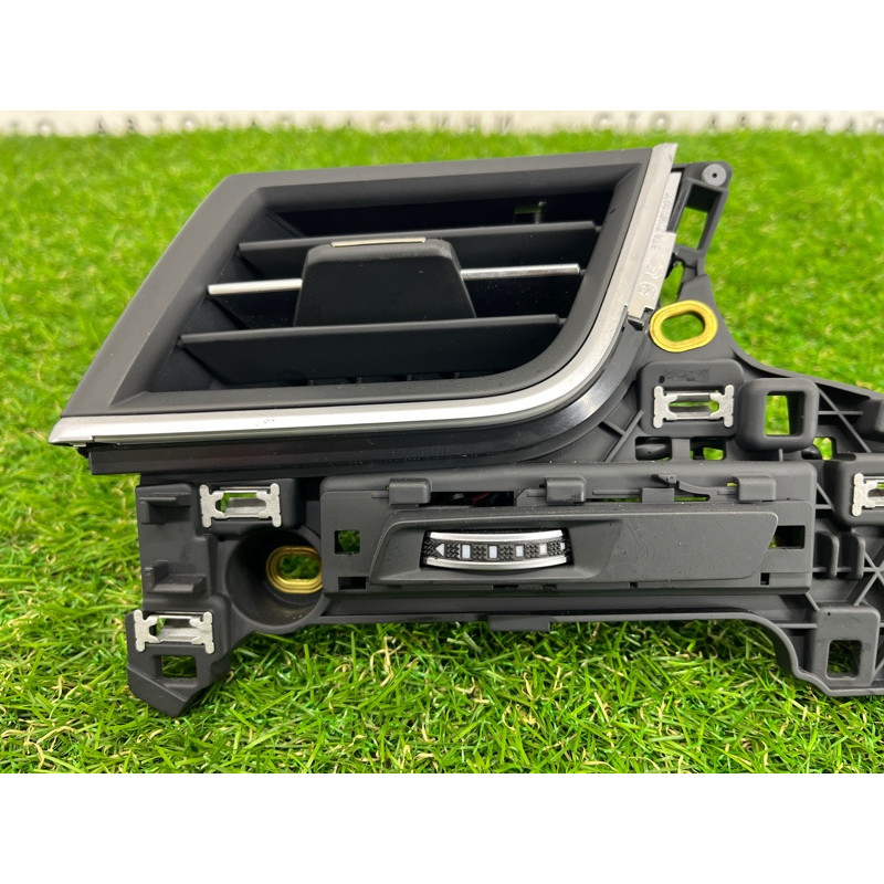 Дефлектор воздуховода (салон) AUDI Q7 4M 2017 3.0 TFSi CREC 4M1820901AN6PS